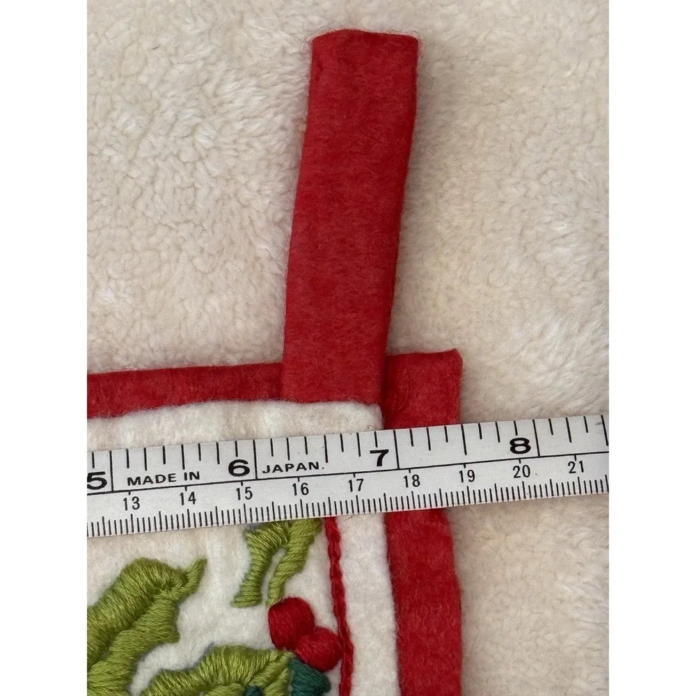 VTG‎ Columbia Minerva SKATING BUNNIES Crewel Felt Christmas Stocking FINISHED